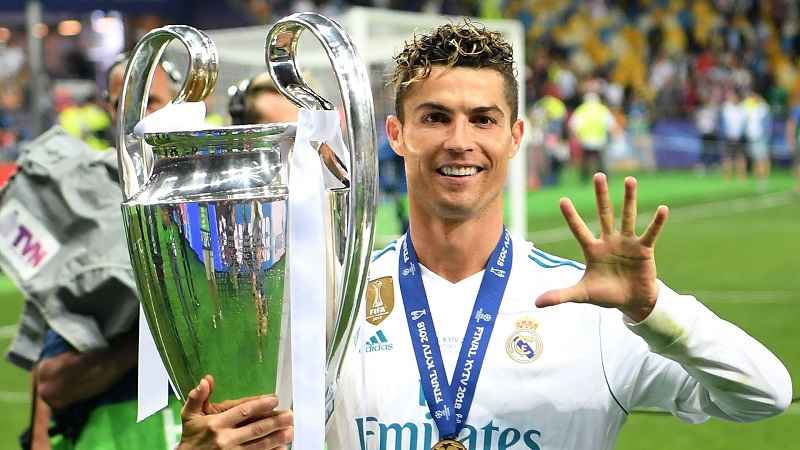 Ronaldo - Nam cầu thủ xuất sắc tại UEFA